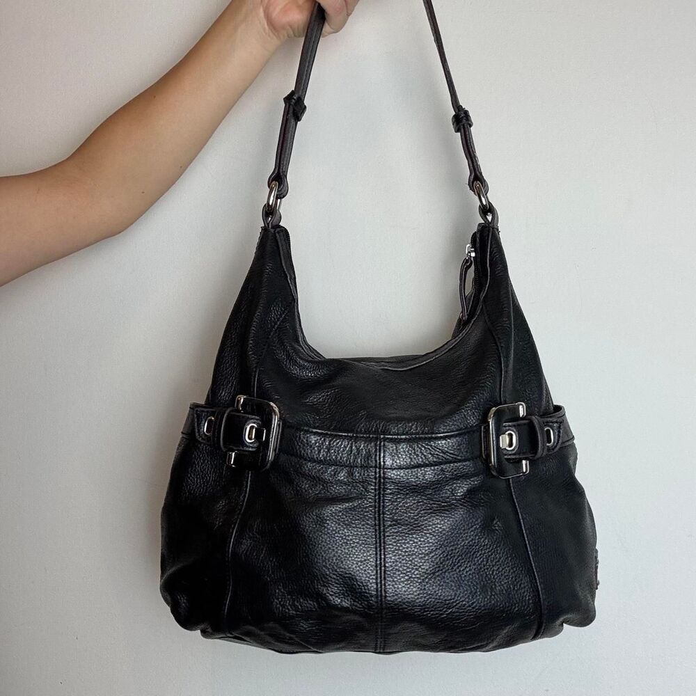 Tignanello Vintage Y2K Black Leather Hobo Shoulder Bag with Buckle detail
